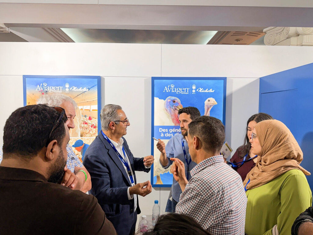 Vue générale du stand Aviagen au salon PAMED EXPO